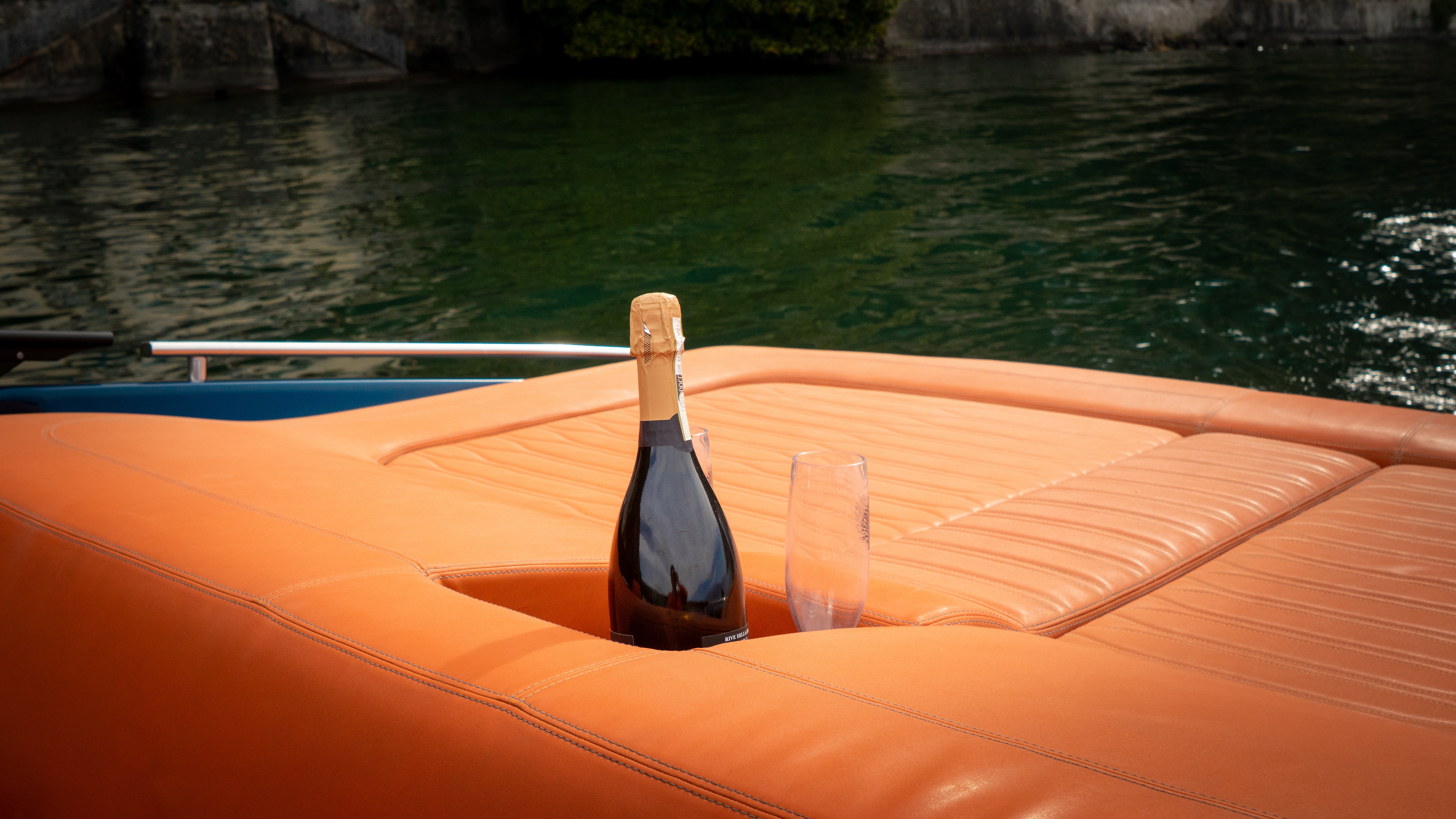Champagne a bordo
